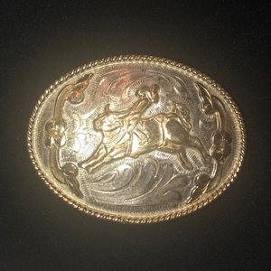 Bronco riding buckle boys size 3 x 2 gold silver